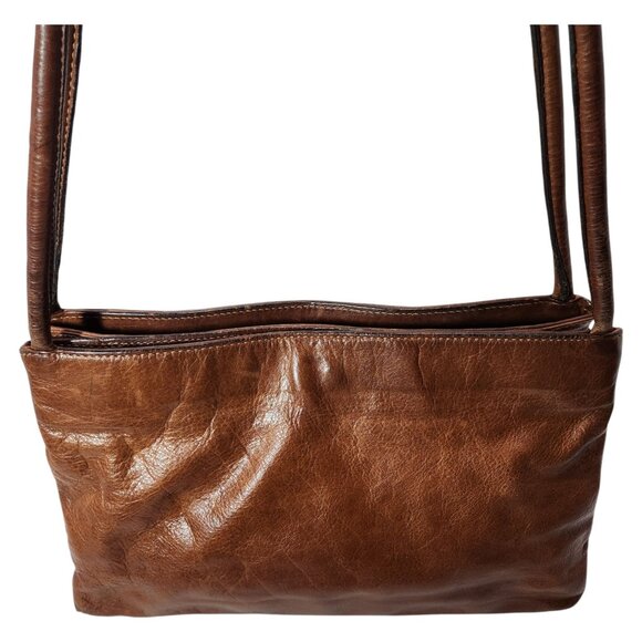 Land Trentino Distressed Leather Shoulder Bag Made in Columbia - Picture 10 of 13